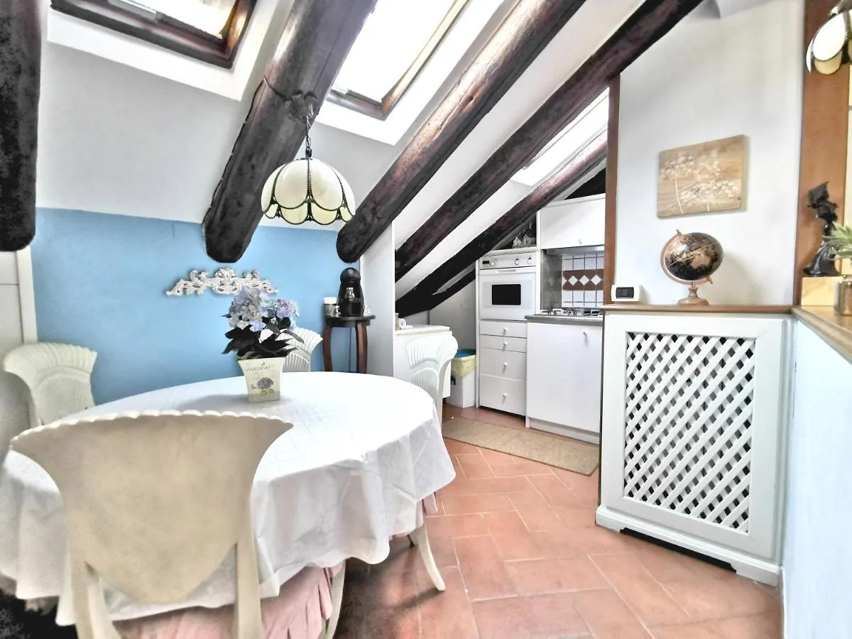 Wonderful Penthouse In The Heart Of Milan Apartment